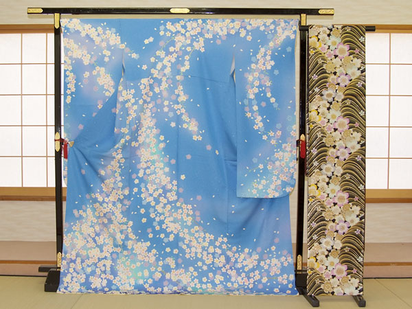 振袖21-108　水色/花柄・小桜